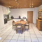 Ruhige Einliegerwohnung Mit Grosser Terrasse *