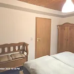 Ruhige Einliegerwohnung Mit Grosser Terrasse *