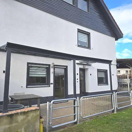 Ruhige Einliegerwohnung Mit Grosser Terrasse Daire