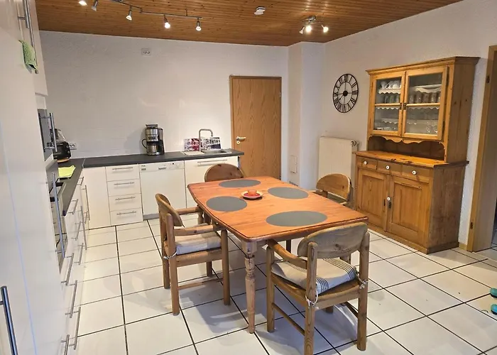 Ruhige Einliegerwohnung Mit Grosser Terrasse Daire