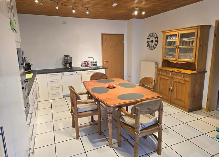 Ruhige Einliegerwohnung Mit Grosser Terrasse